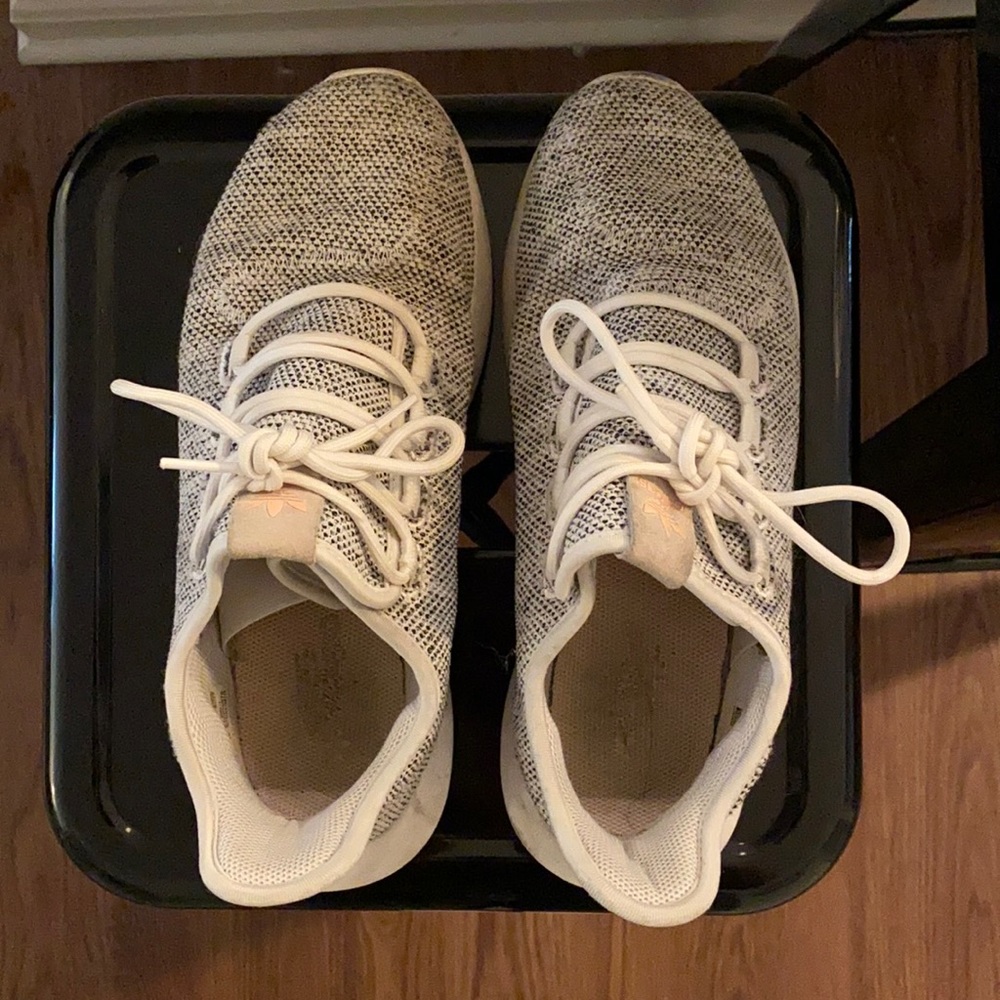 Adidas Women’s Tubular Shoe. Good used condition.